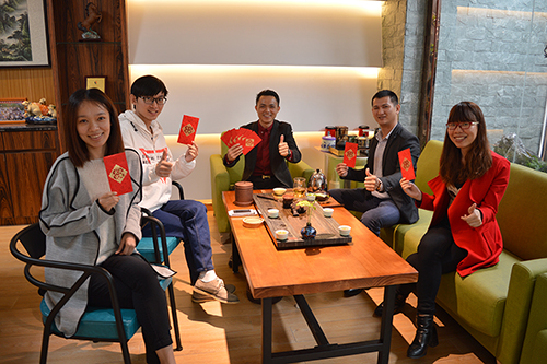 香港九游会·J9-官方网科技集团祝大家新年快乐